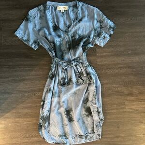 Cloth and Stone Midi Dress. Size M